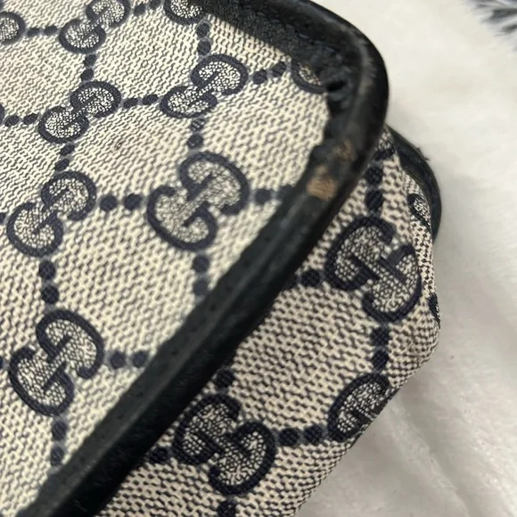 Gucci Authentic Vintage Tote 🔥 - Picture 14 of 17
